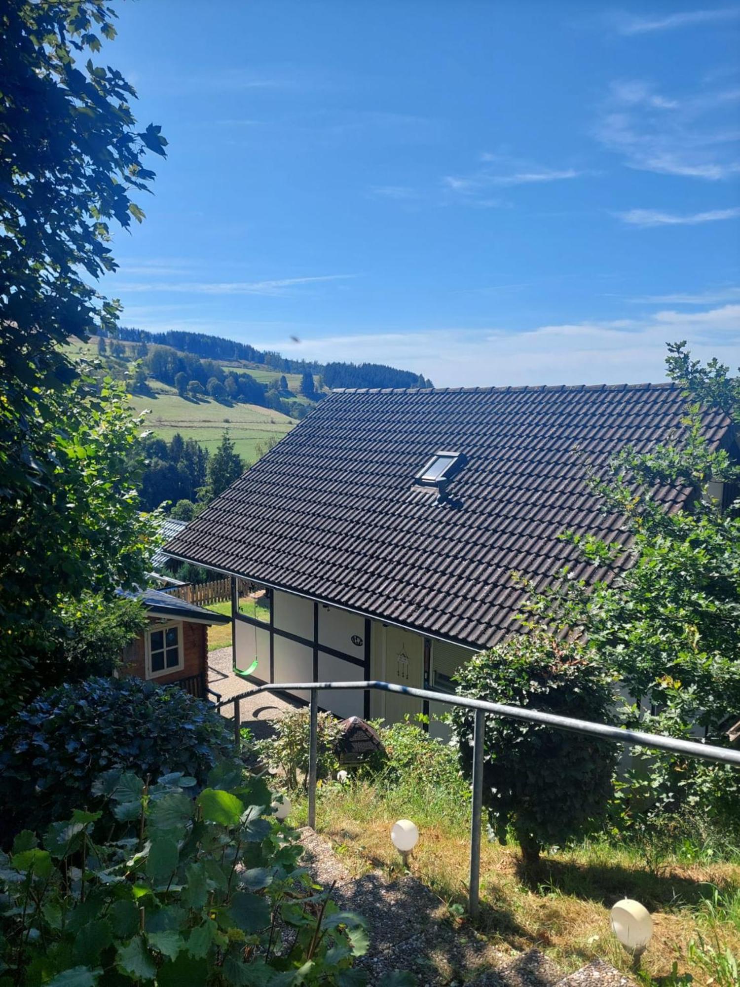 Das Waldhaus Bad Berleburg Exterior foto